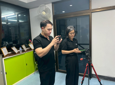 ลงพื้นที่ถ่ายทำวิดีทัศน์เพื่อประชาสัมพันธ์การดำเนินงานของสหกรณ์บริการครูแพร่ จำกัด อำเภอเมืองแพร่ จังหวัดแพร่ ... พารามิเตอร์รูปภาพ 3